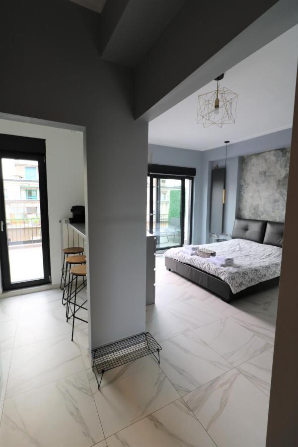Deluxe Skyline Retreat Studio - Old Town Bucharest Bucareste Exterior foto